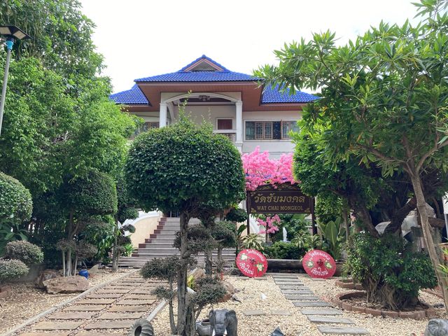 ‘วัดชัยมงคล’ วัดสวยริมแม่น้ำปิง
