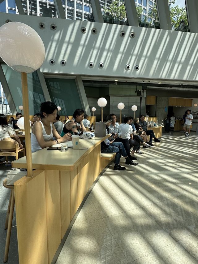 IFC Blue bottle 嘆好味雪糕窩夫🧇