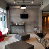 ที่พักหลักร้อย ติดห้างเซ็นทรัล...บรร โฮเต็ล