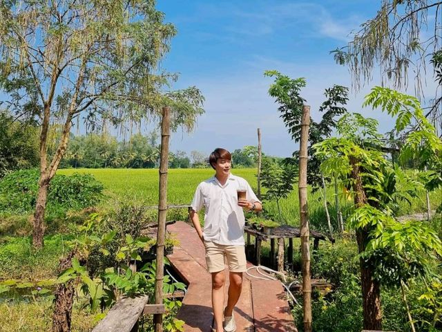 🌾🌾 คาเฟ่ชะอำ บรรยากาศทุ่งนา