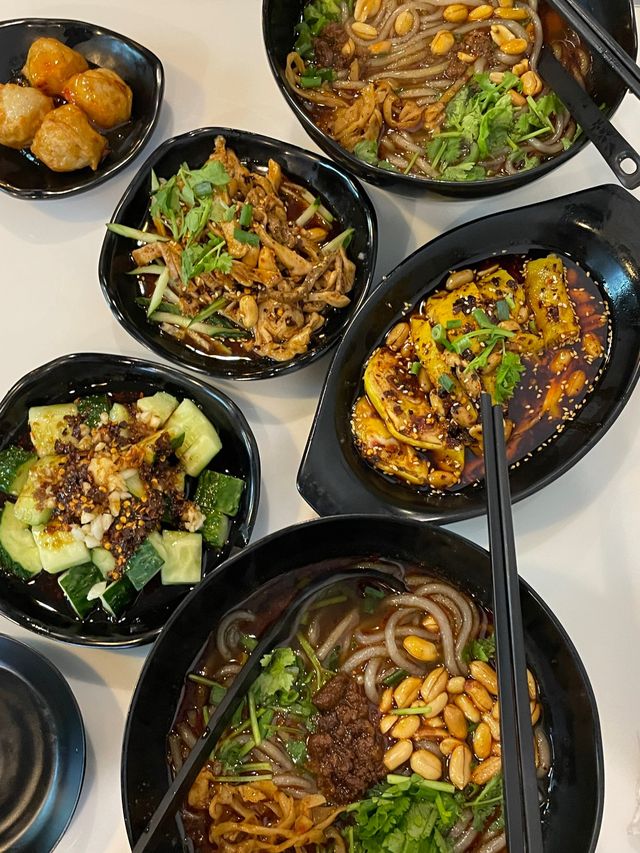 傷心酸辣粉💔｜必點酸辣粉🌶️開胃又滿足