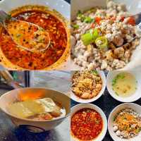 บ้านอินทัช ก๋วยเตี๋ยวต้มยำ 