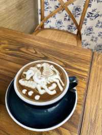 充滿葡萄牙風格藍白色Cafe
