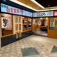 【大阪・阪急梅田】朝5時まで営業する餃子が美味しい居酒屋「大衆酒場 はち」