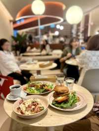 將軍澳一間高質舒服Cafe🖤☕️🍽💫
