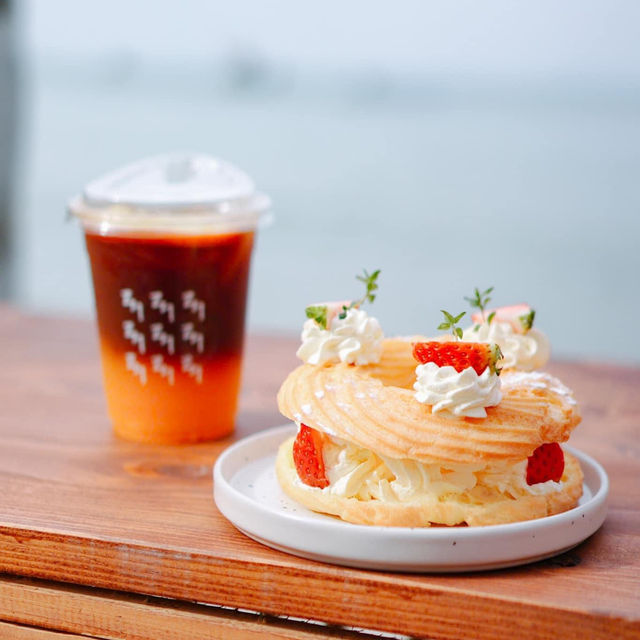 Way Coffee House คาเฟ่ที่คนรักทะเลจะต้องตกหลุมรัก 