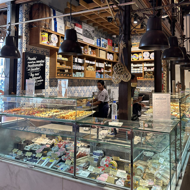 A covered market in Madrid, Spain 🇪🇸