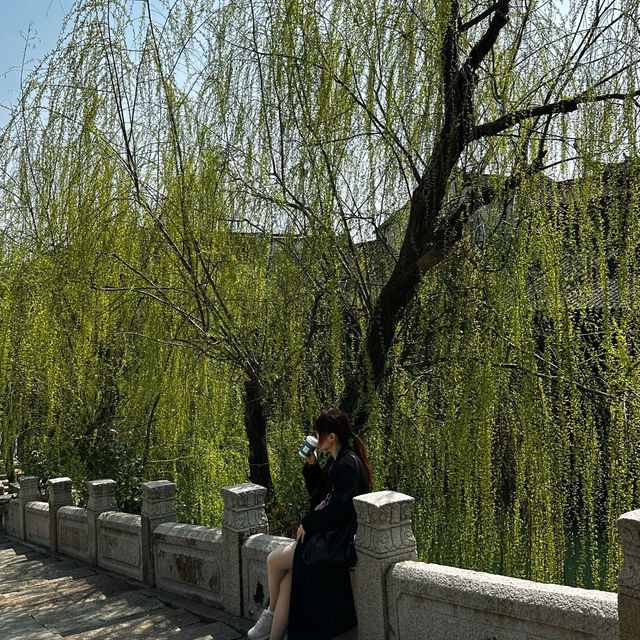 到杭州旅游 一看西湖，二看灵隐