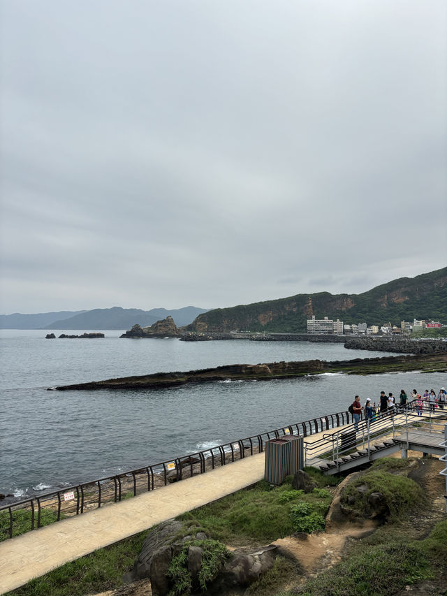 อุทยานหินแปลกริมหาดทะเลที่ Yehliu Geopark