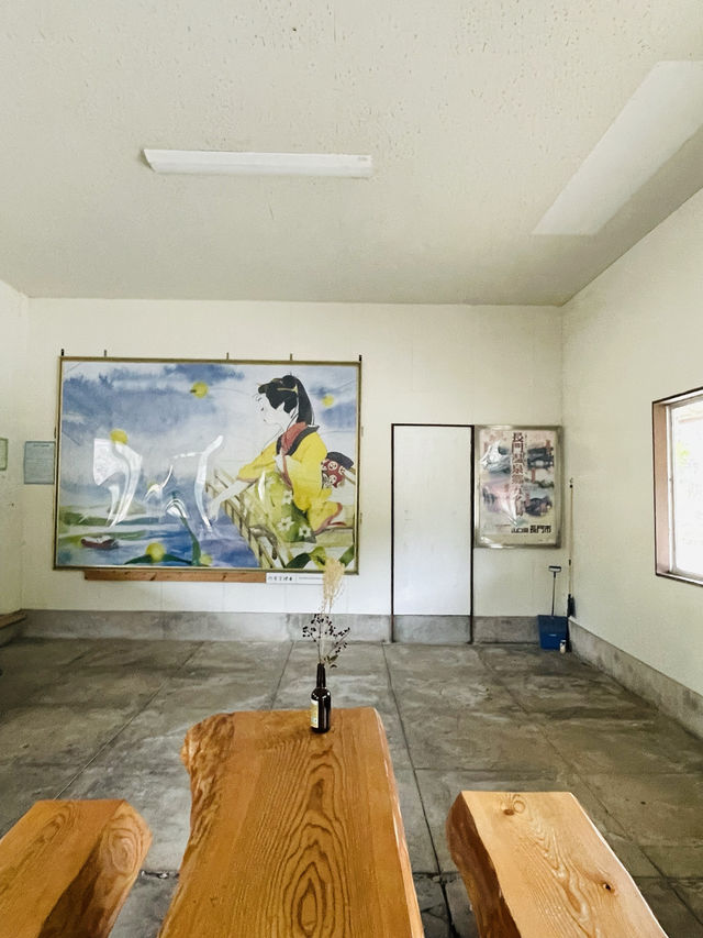 【山口県】現在は運休中のレトロな駅舎がかわいい「長門湯本駅」
