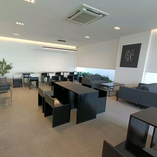 SUNBAKED café at Buriram 