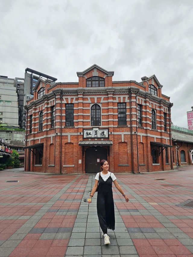 ตึกแดง 🕍 THE RED HOUSE TAIPEI