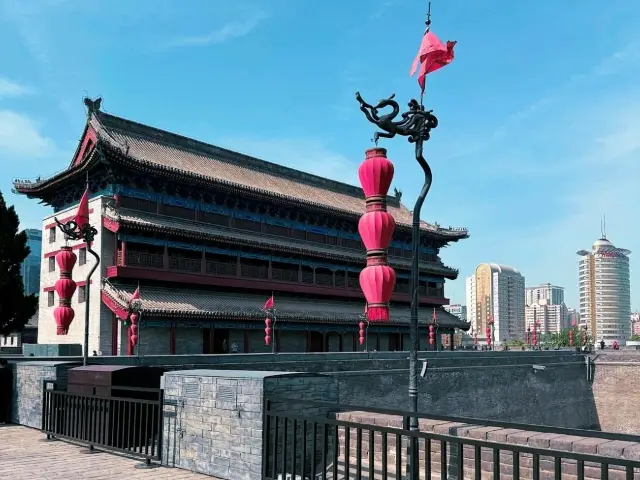 Visit Xi'an City Wall