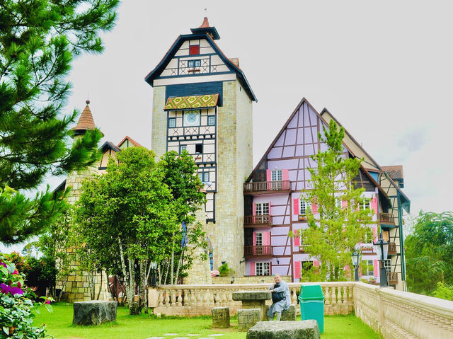 A unique escape nestled on a mountain ridge at Bukit Tinggi🇲🇾