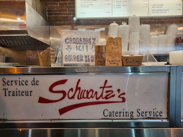 🇨🇦 캐나다 몬트리올 맛집 추천 : 슈왈츠 델리 Schwartz's Deli