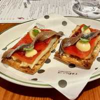 Tapas, 24 Singapore
