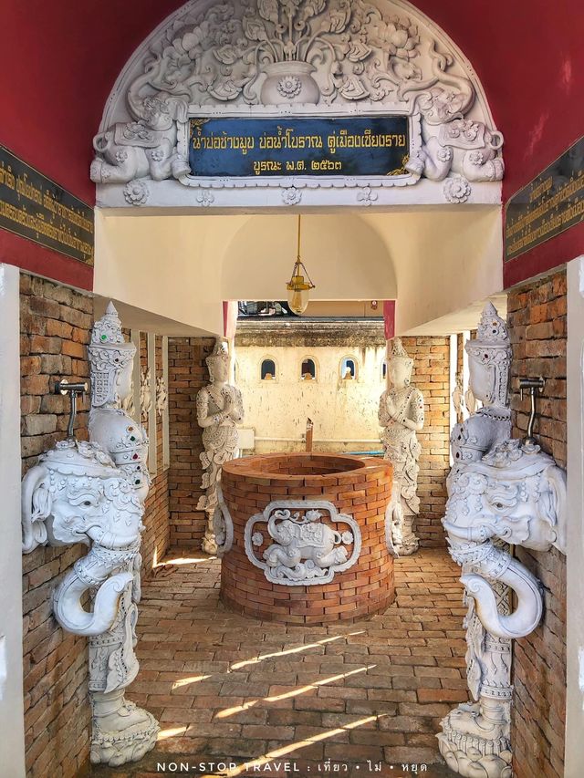 ชมความงดงามของวัดคู่บ้านคู่เมืองเชียงรายมายาวนาน