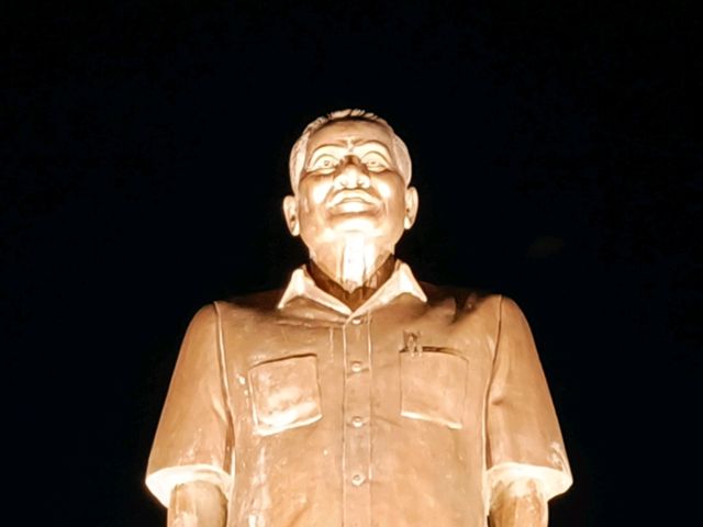อุทยานมังกรสวรรค์ สุพรรณบุรี