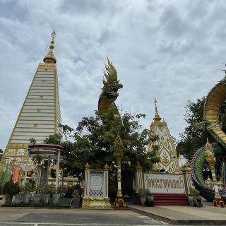 Wat Phra That Nong Bua: Ubon Ratchathani
