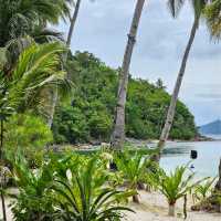 Island Hopping in Port Barton 