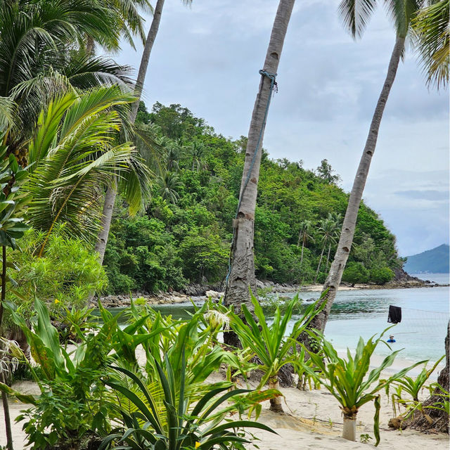 Island Hopping in Port Barton 