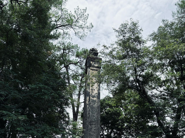  Minh Mang Tomb: A Royal Masterpiece