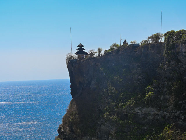 You gotta come Uluwatu Temple to see this cliff view