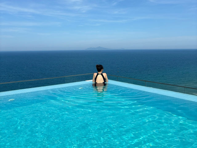［TMS Hotel Da Nang Beach］超美無邊際泳池，房間舒適，出色自助早餐，值得入住的峴港海邊酒店🏝️