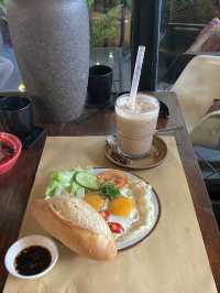 시원하게 맛있는 반미먹고 싶으면, 정글커피 나트랑