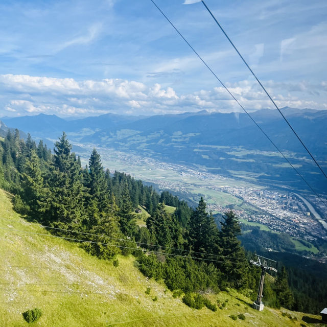 因斯布魯克Nordkettenbahnen纜車:欣賞壯麗山景