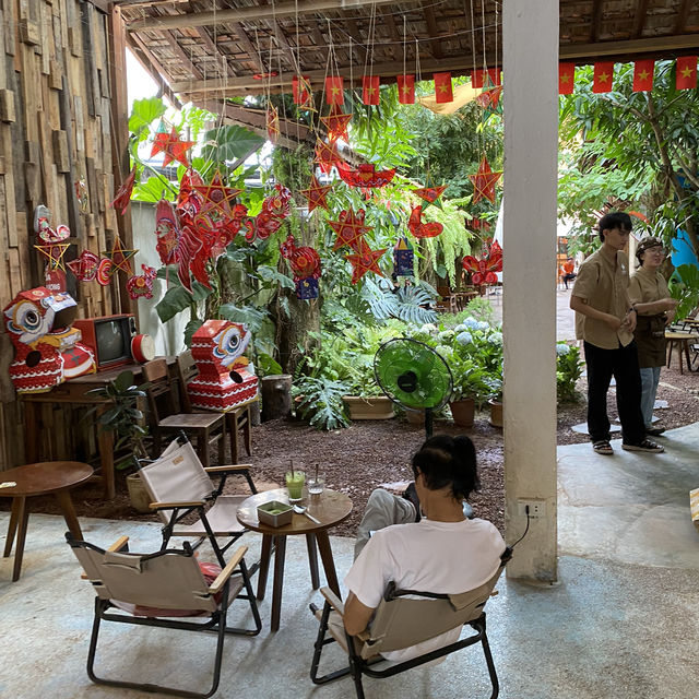 Trình Cà phê คาเฟ่บรรยากาศดีที่อยากให้มาลอง
