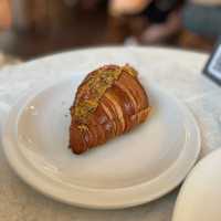 Dona bakehouse jb