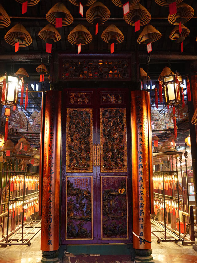 【香港】幻想的なお寺　文武廟