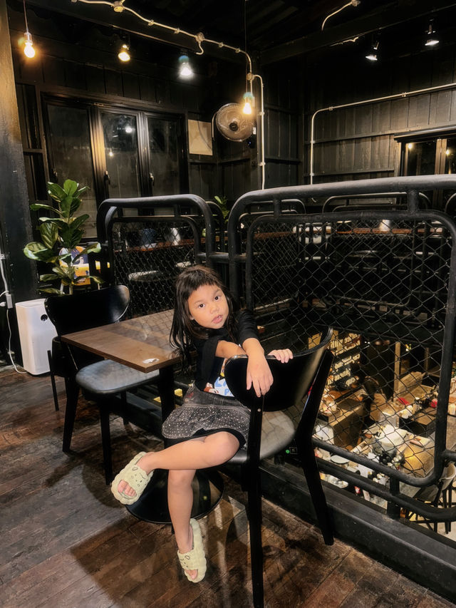 Amani cafe and restaurant 