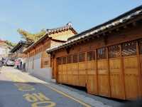 เที่ยวหมู่บ้านย้อนยุค Bukchon Hanok Village