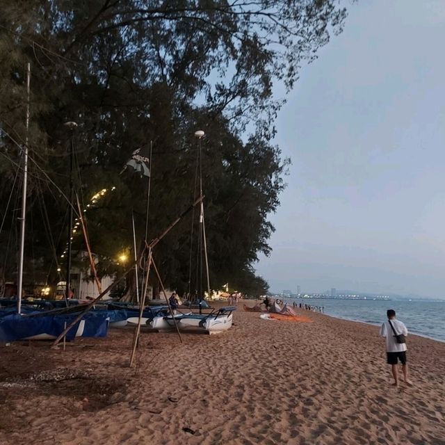 นาจอมเทียน ชายหาดที่เหมาะกับการพักผ่อน