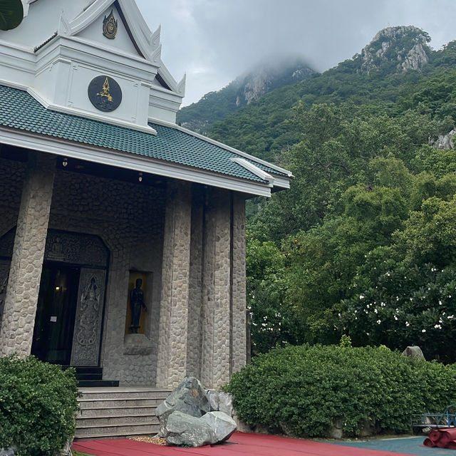 โบราณสถานวัดเขาวง🙏