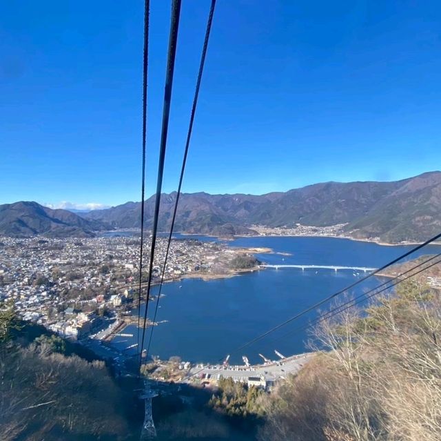 河口湖纜車，俯瞰富士山壯麗美景