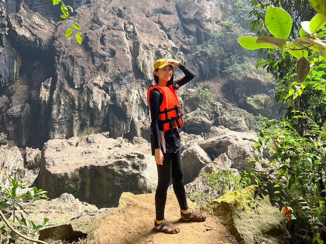 กระโดดน้ำ เดินป่า ที่กาญจนบุรี🏔️🌵