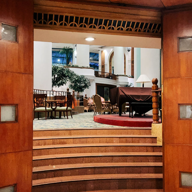 Montien Riverside Hotel Bangkok