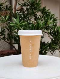 A paper cup coffee & friends คาเฟ่สะพานควาย
