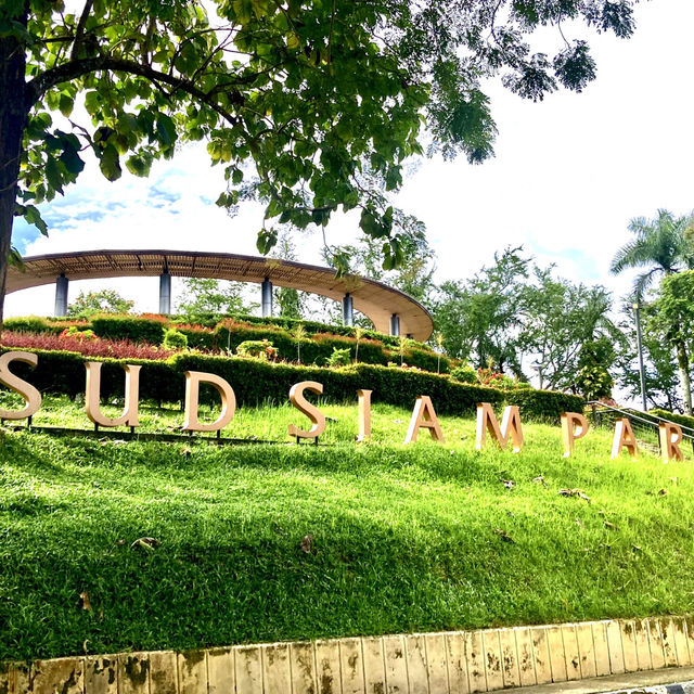 A Tropical Escape @Sud Siam Park Betong