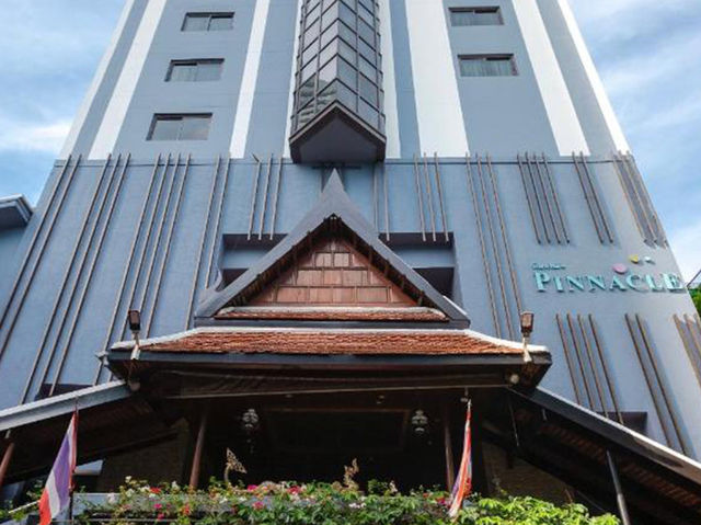 Pinnacle Lumpinee Park Hotel