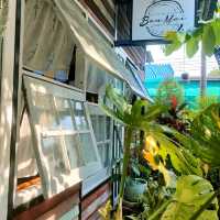 ร้านคาเฟ่เล็กๆ บรรยากาศดี ย่านบางขุนเทียน