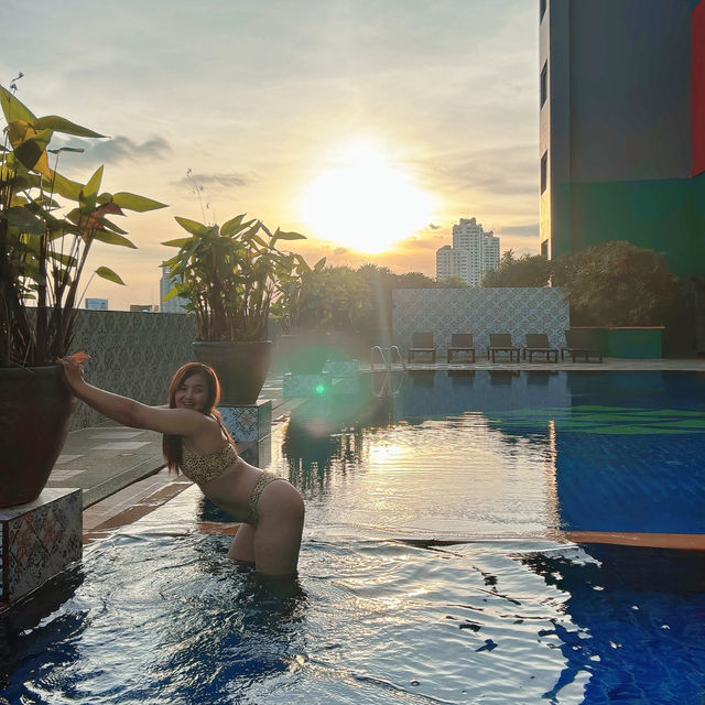 โรงแรมที่มองเห็นแม่น้ำเจ้าพระยา ทองธารา 