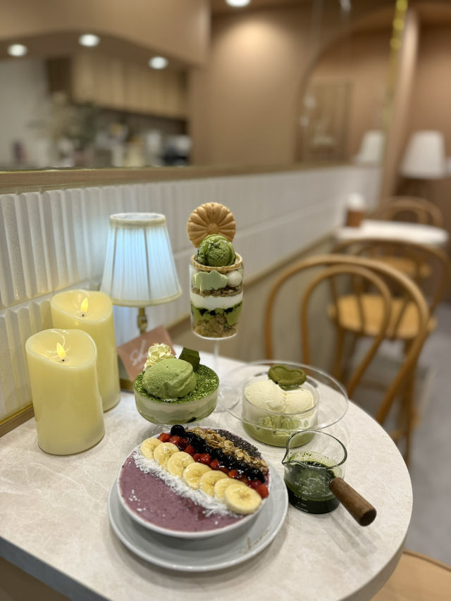 【福岡カフェ】人気のアサイーボウルやパフェが食べられる可愛いカフェ♡