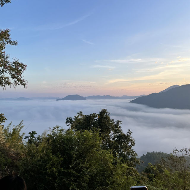 ภูทอก🌅🔆