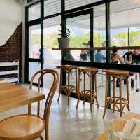 nice cafe