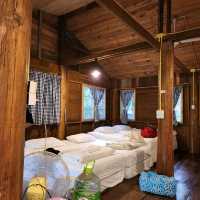 บ้านธารกล่อม 