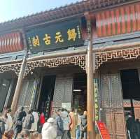 Truly beautiful Guiyuan temple